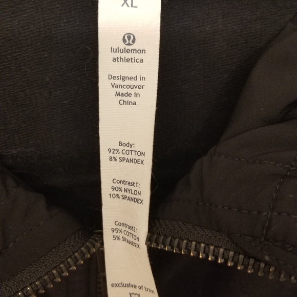 Older lululemon hoodie, size XL - Picture 3 of 4